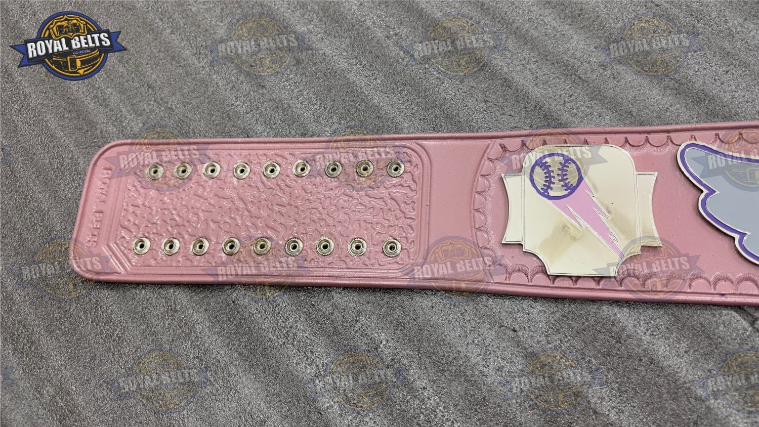 Custom Flying Pigs belt crafted with zinc alloy plates and smooth leather texture