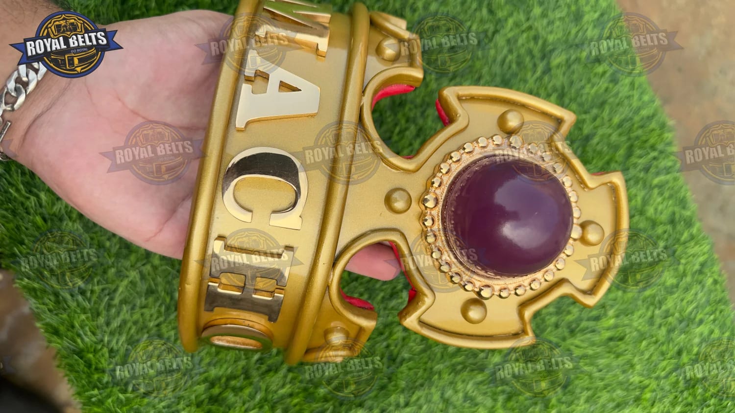 Macho Man Randy Savage crown display ready wrestling memorabilia