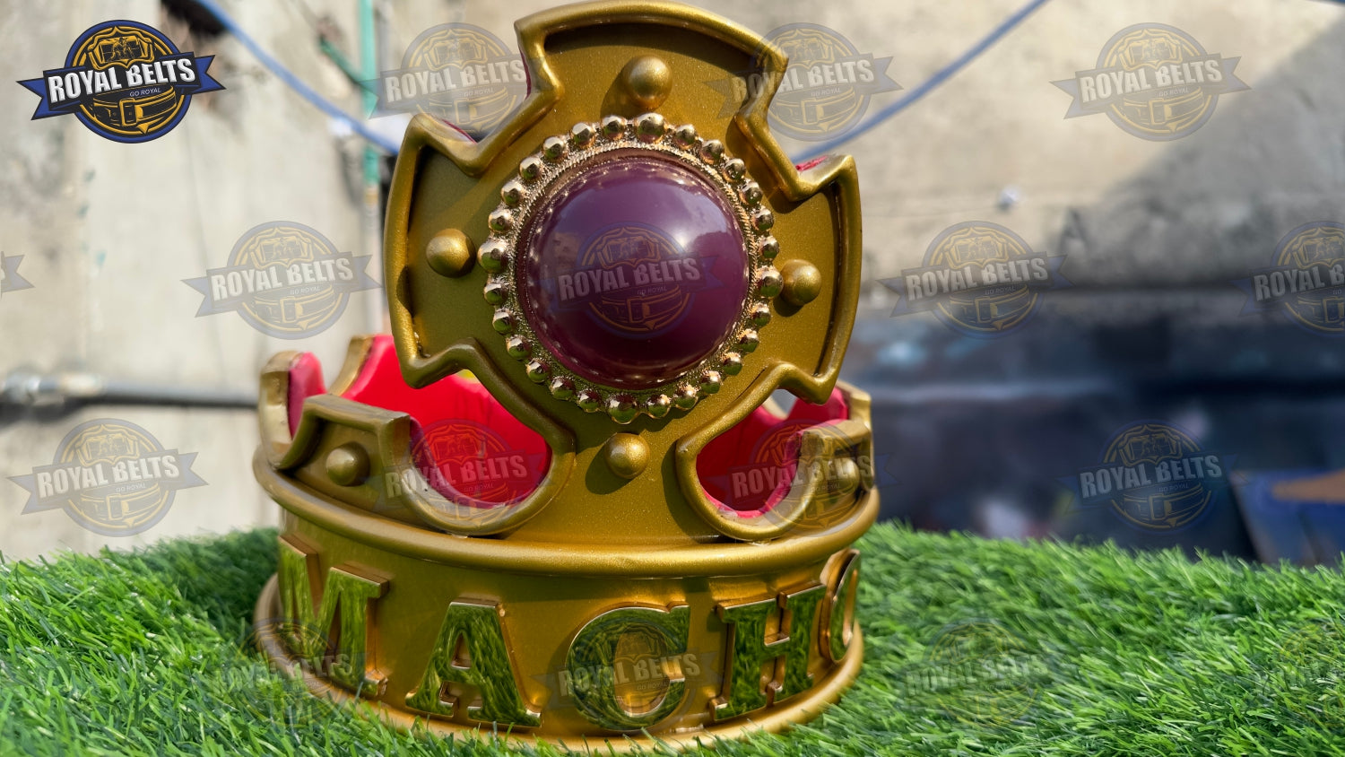 Macho Man Randy Savage entrance crown inspired wrestling memorabilia Made by Royal Belts