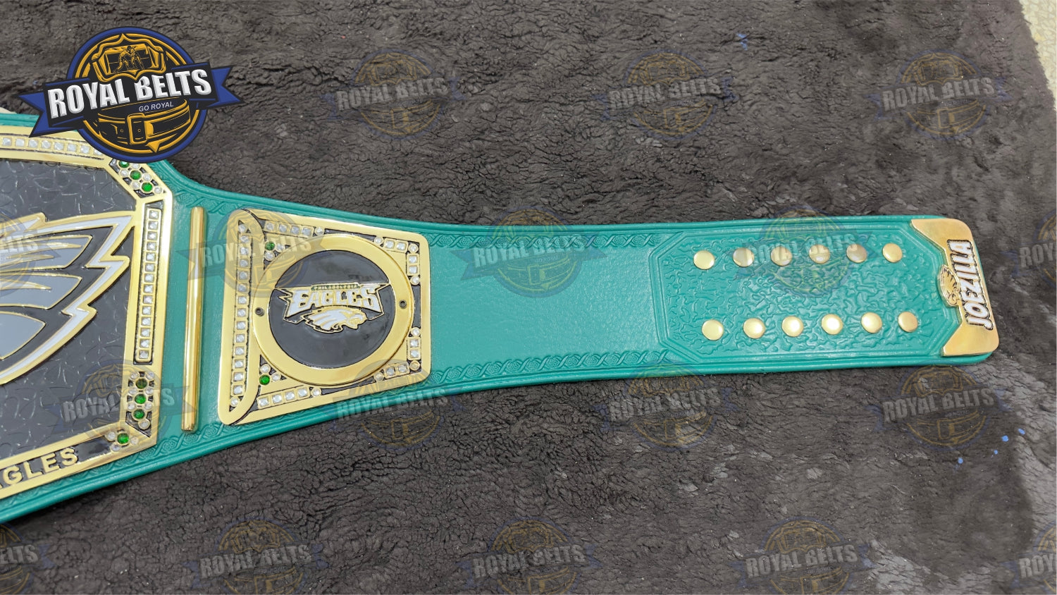 Philadelphia Eagles NFL Super Bowl Belt with bold center plate artwork, smooth leather strap