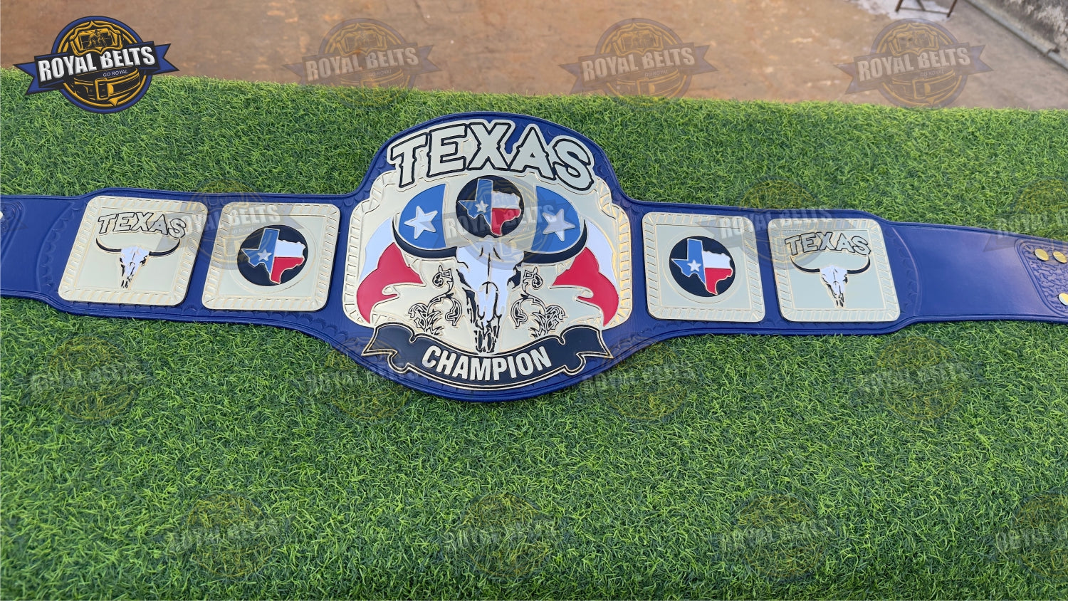 Texas Heavyweight Championship Title Belt with polished gold center plate and blue leather strap Manufacture by Royal Belts