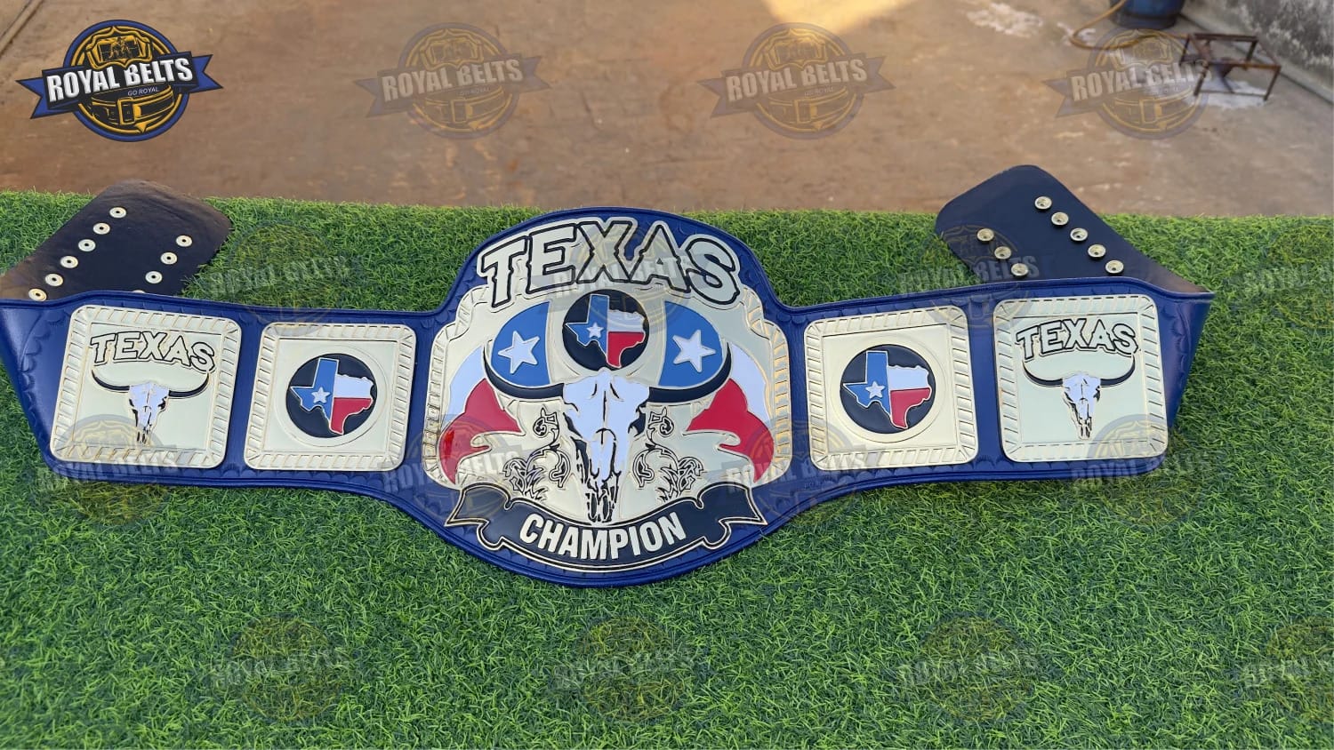 Texas Heavyweight Championship Belt featuring engraved Texas star and mirror finished gold plates Designed by Royal Belts