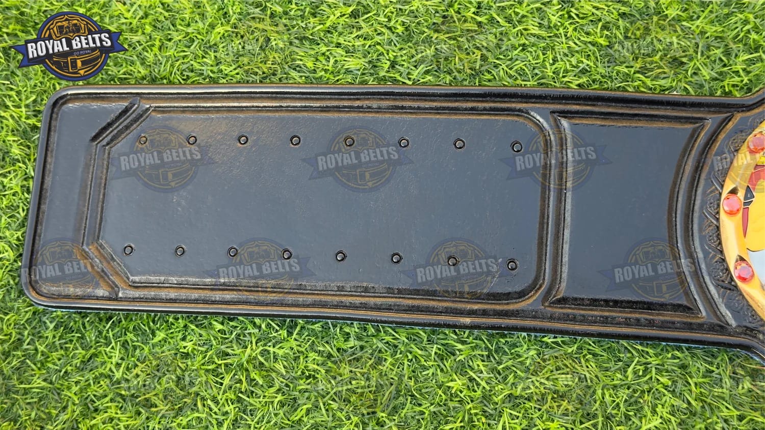 Tiger Mask HD CNC Title Belt showcasing thick gold plates and craftsmanship