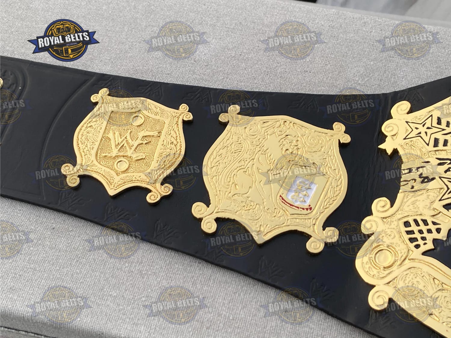 Undisputed belt classic WWF design